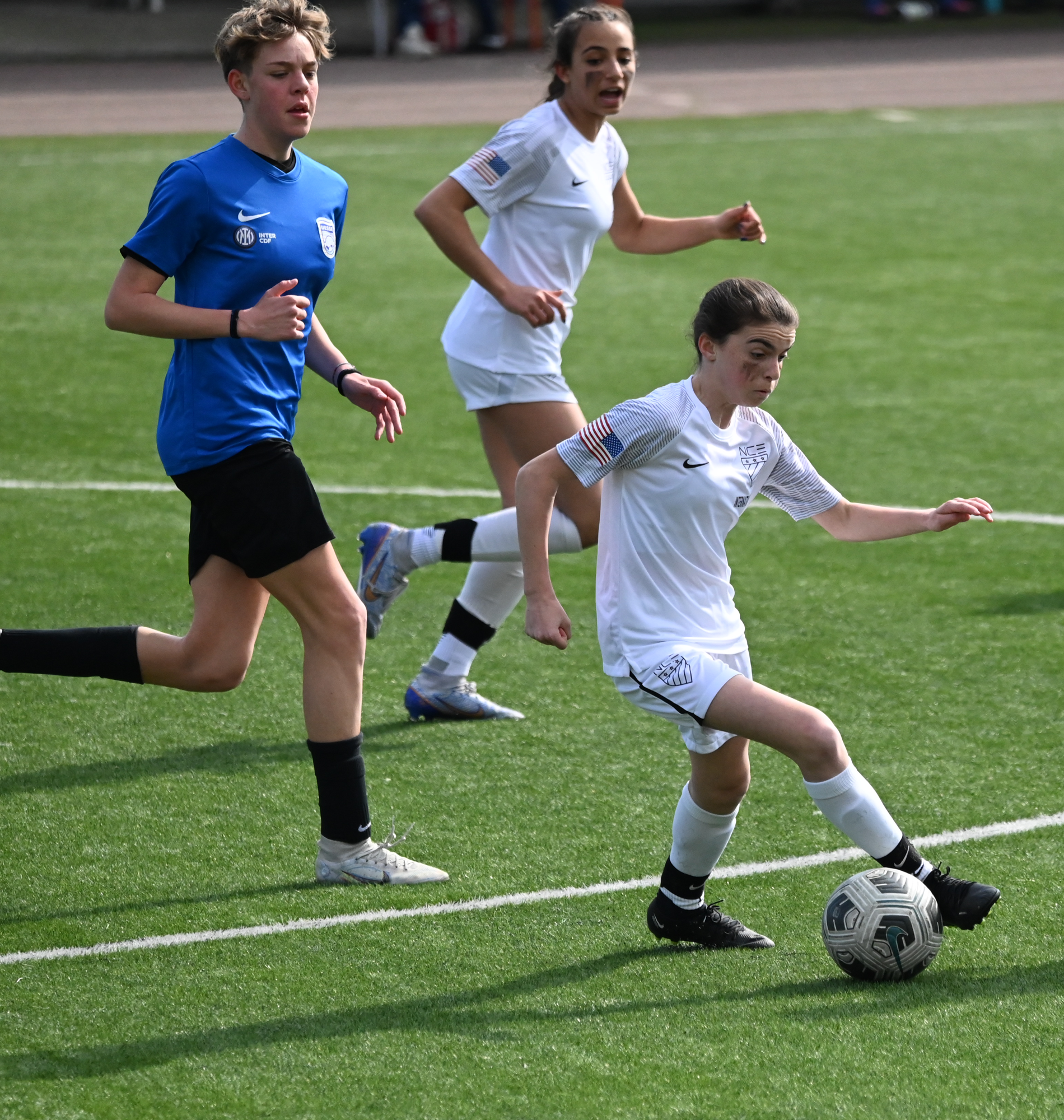 NCE-Soccer-Girls-compete-in-Italy